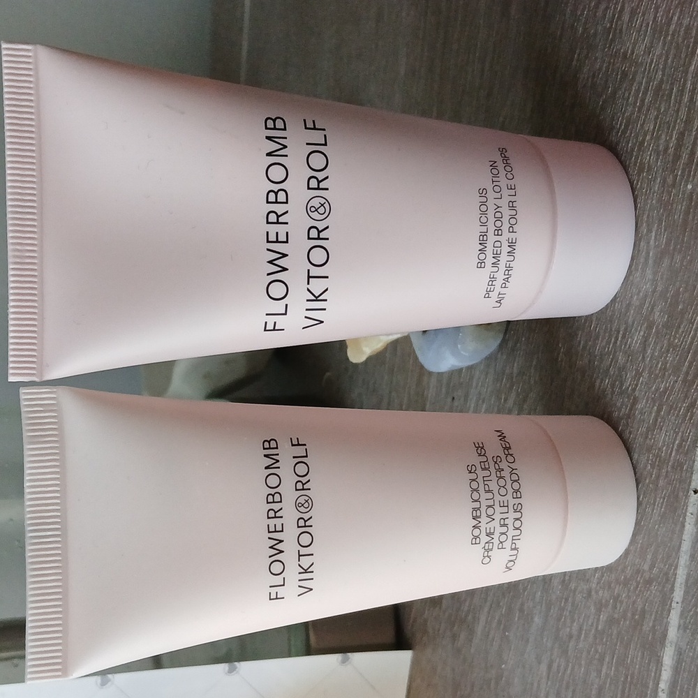 Body and Body lotion- Flowerbomb